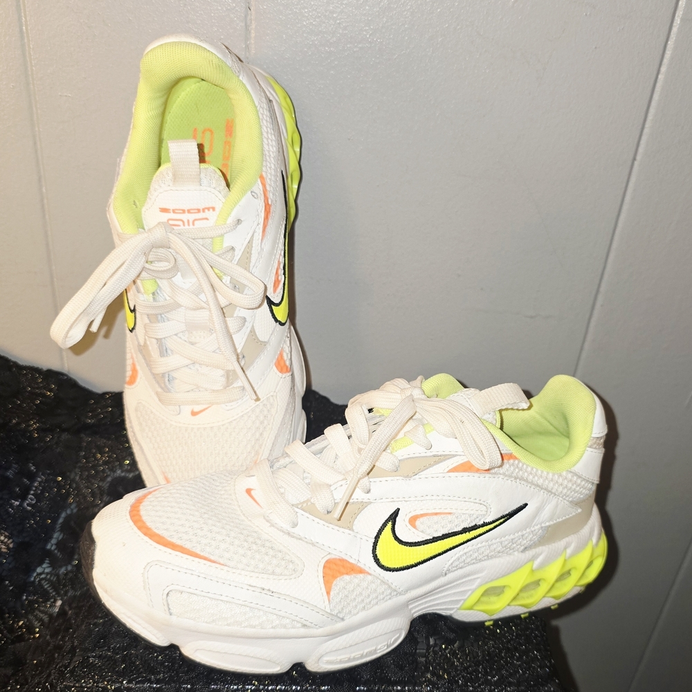 NIKE ZOOM AIR FIRE SIMMIT WHITE & VOLT 8.5 Women's CW3876-104 Sneakers - Picture 2 of 7
